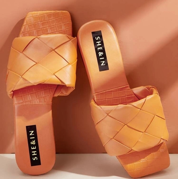 Shoes - SOLD Woven Flat Slides